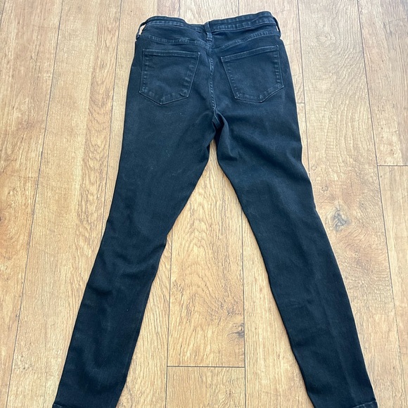 Black Distressed Women High Waist Jeans - Picture 5 of 9